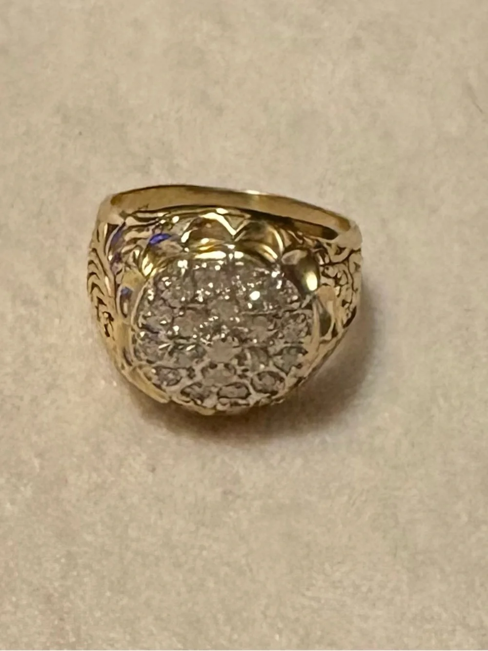 💎10 Kt Yellow Gold Cluster Diamond Ring Size 10 1/2-“1 CTTW Diamonds”